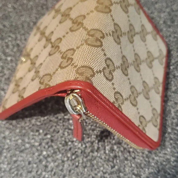 Gucci Monogram Zip-around Wallet - Picture 9 of 13